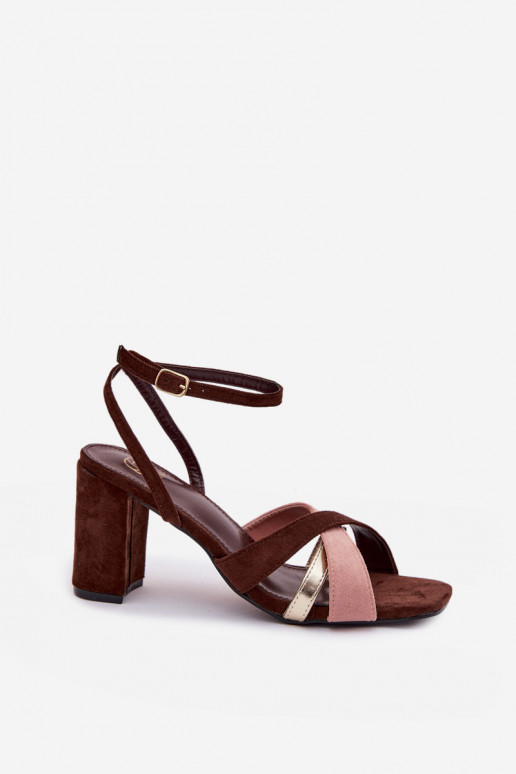 Dámské sandály na vysokém podpatku s pruhy z eko semišeowe Czekoladowe Karilora