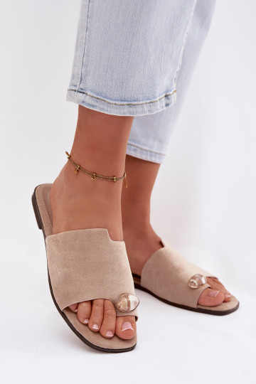 Pantofle   Detalem z eko semišeowe béžové Selavine