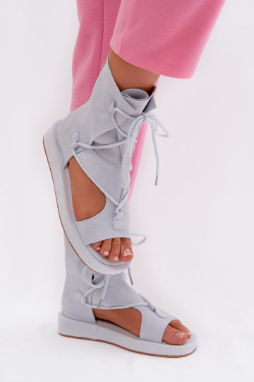 Dámské sandály z eko semišeowe s oblázky I Wiązaniem světle modrá Ferlisse