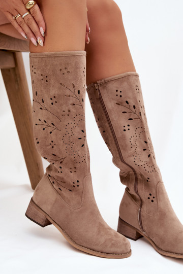 s ažurovými prvky dámské dlouhé boty  béžové Helinna 2