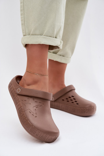 Pantofle    Big Star TT274A085 hnědá 2