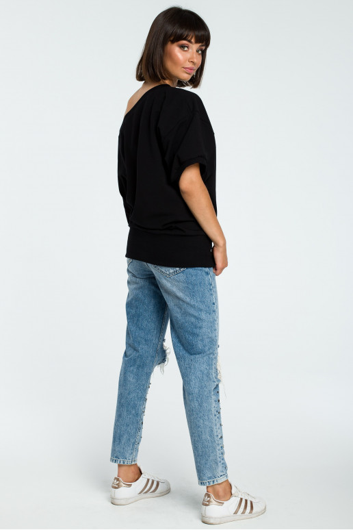 Černá oversized halenka s překládanými detaily