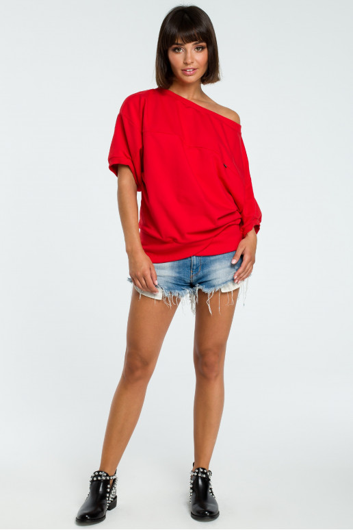 Červená oversized halenka s překládanými detaily