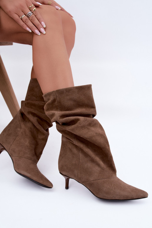 Slip-on vzor Dřeváky Typu Slouchy s podpatky Z Naturalnego Zamszu khaki Cindrelle