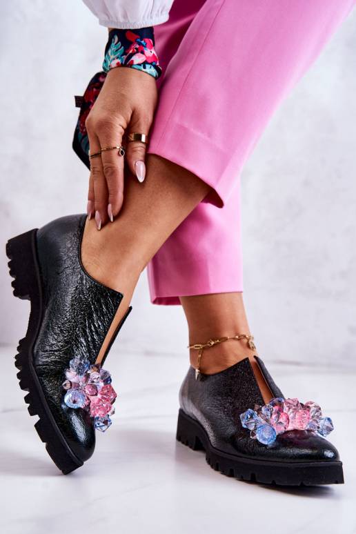 Elegantsed jalatsid kaunistustega... Elegantsed jalatsid kaunistustega...