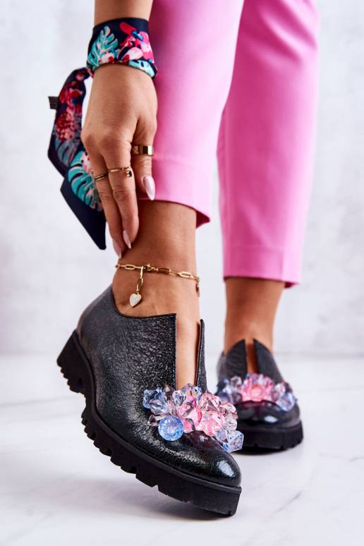 Elegantsed jalatsid kaunistustega... Elegantsed jalatsid kaunistustega...