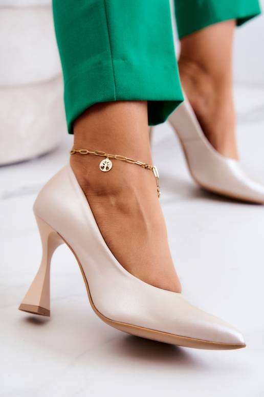 Moekad Kingad Shoes beeži värvi
