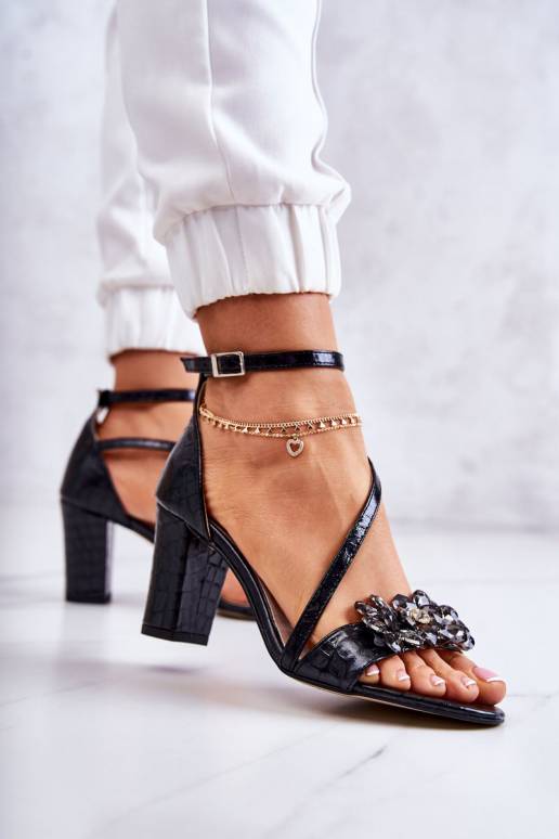 Naistesandaalid  läikivad mustad Ramona Naistesandaalid  läikivad mustad Ramona