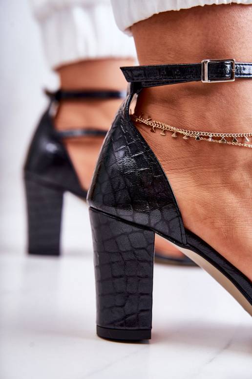 Naistesandaalid  läikivad mustad Ramona Naistesandaalid  läikivad mustad Ramona