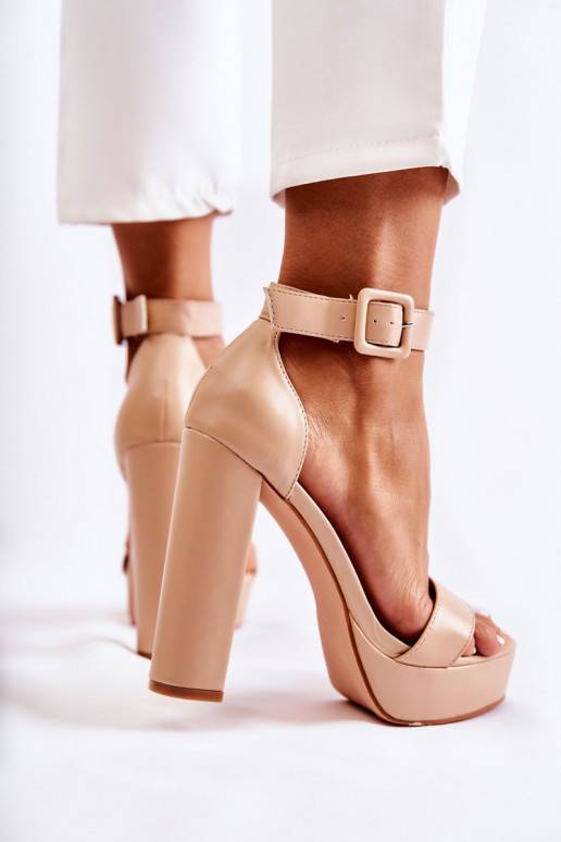 Sandaalid kõrge jämeda kontsaga beeži... Sandaalid kõrge jämeda kontsaga beeži...