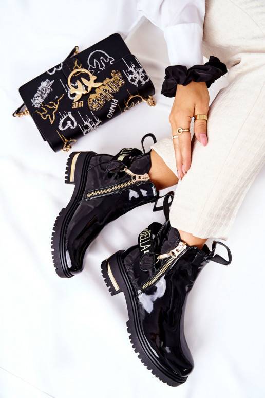 Klassikalise mudeli naiste poolsaapad... Klassikalise mudeli naiste poolsaapad...