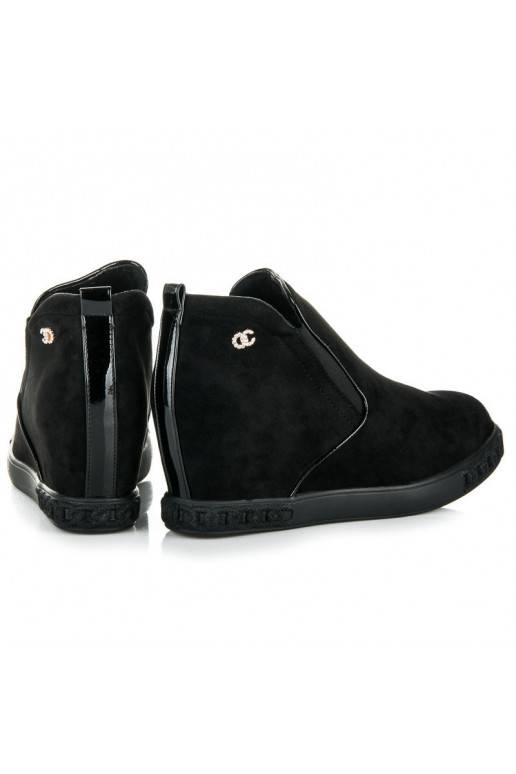 Zomšiniai juodi Slip On batai su... Zomšiniai juodi Slip On batai su...