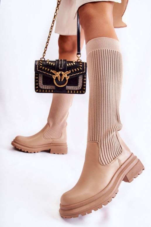 Triibulised   pika säärega saapad... Triibulised   pika säärega saapad...