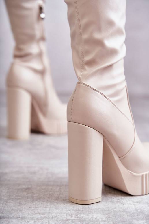 dlouhé kozačky na platformě v béžové...