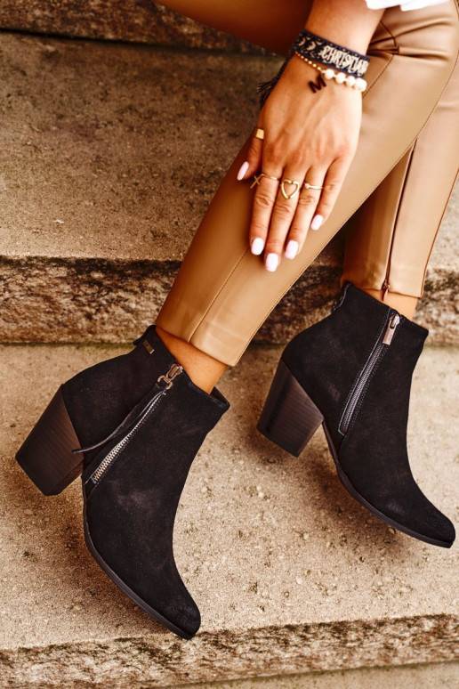 Černé kozačky na vysokém podpatku Big... Černé kozačky na vysokém podpatku Big...