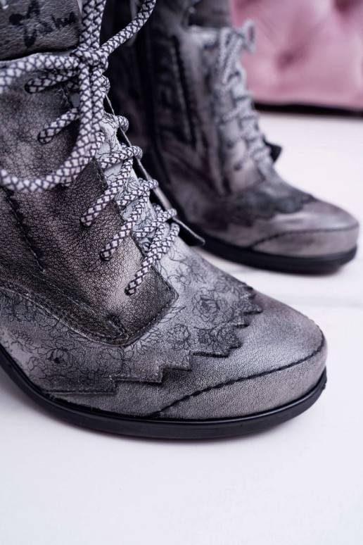 Šedé dámské kozačky z přírodní kůže Šedé dámské kozačky z přírodní kůže