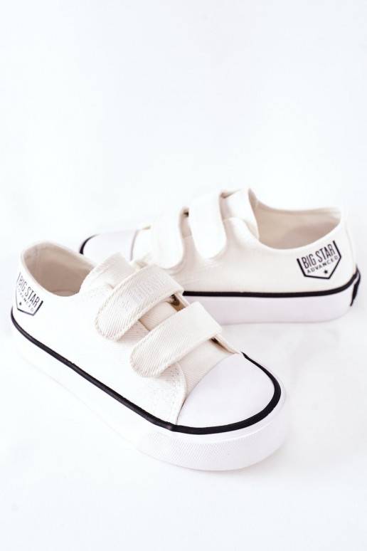 Dětská volnočasová obuv se zapínáním... Dětská volnočasová obuv se zapínáním...