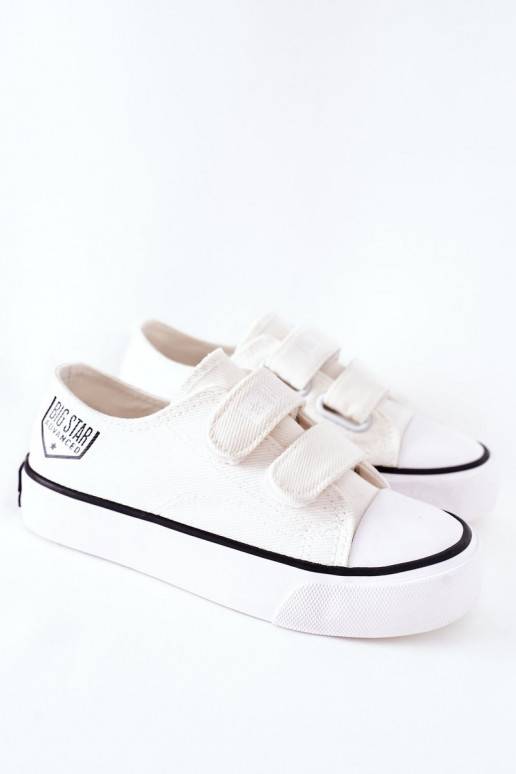 Dětská volnočasová obuv se zapínáním... Dětská volnočasová obuv se zapínáním...