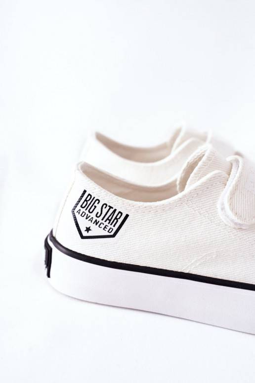 Dětská volnočasová obuv se zapínáním... Dětská volnočasová obuv se zapínáním...