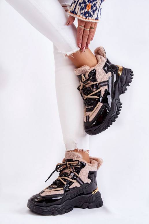 Černo-béžové zateplené sportovní boty... Černo-béžové zateplené sportovní boty...