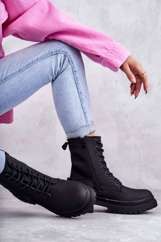 Kozačky vyteplené na zip v černé... Kozačky vyteplené na zip v černé...