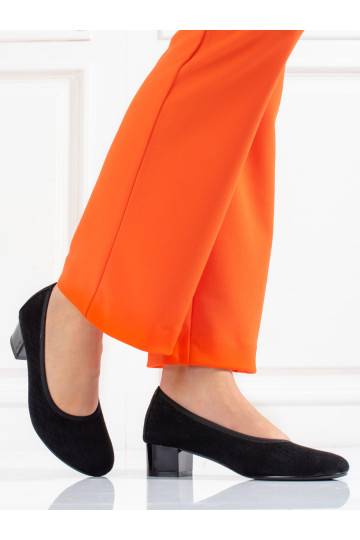 Dírkované dámské lodičky Potocki černé 2