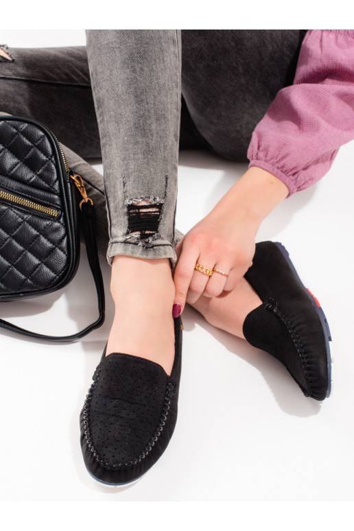 Pohodlné černé děrované semišové mokasíny Shelovet