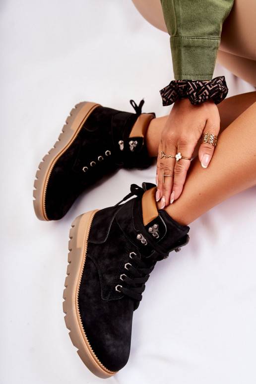 Aulinukai su platforma juodos spalvos... Aulinukai su platforma juodos spalvos...