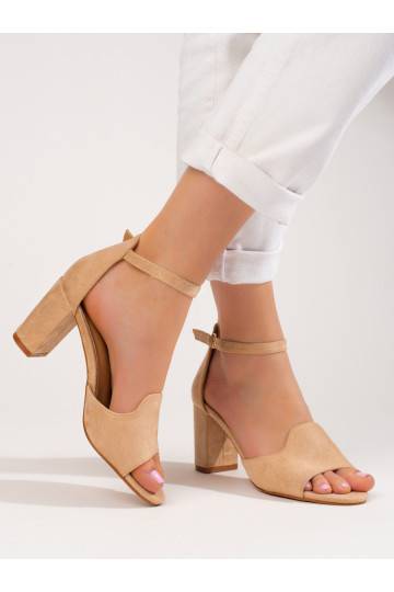 Dámské béžové sandály na sloupku W. Potocki 2
