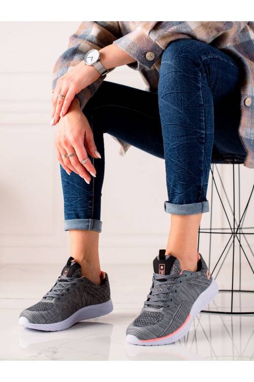 SPORTOVNÍ ŠNĚROVACÍ BOTY