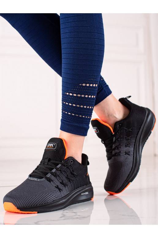 Lehké sportovní sneakersy DK