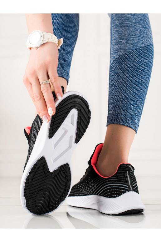 Pohodlné sportovní boty DK