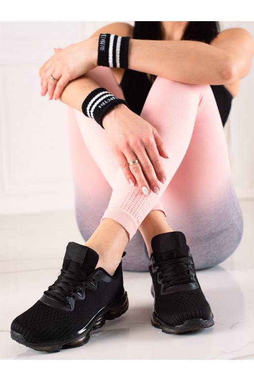 Sportovní boty na gumové platformě