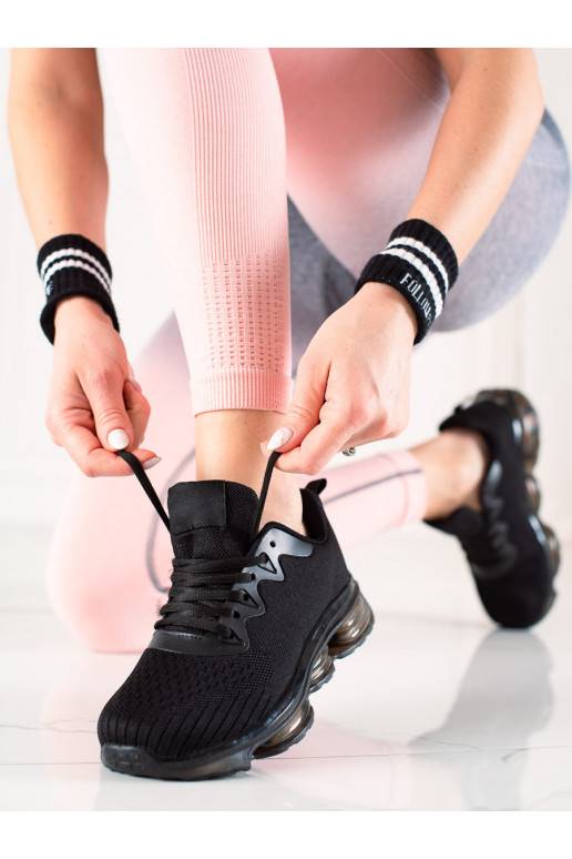 Sportovní boty na gumové platformě