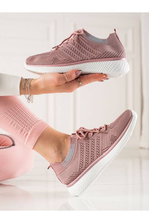 ŠNĚROVACÍ SPORTOVNÍ BOTY 