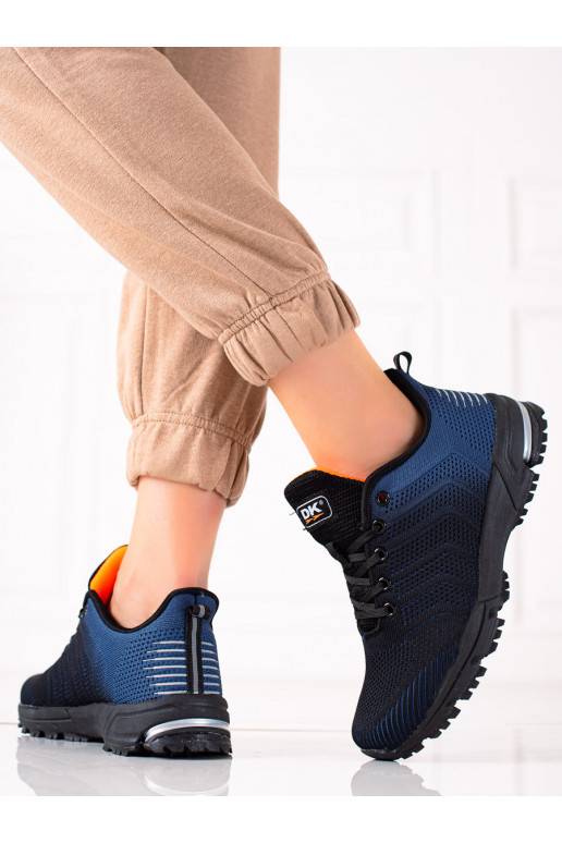 Pohodlné sportovní boty DK