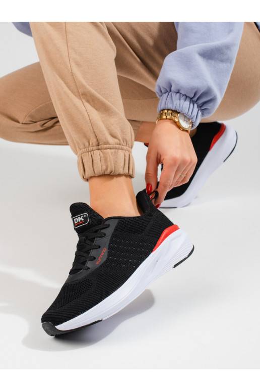 Dámské černé sportovní boty se silnou podrážkou DK