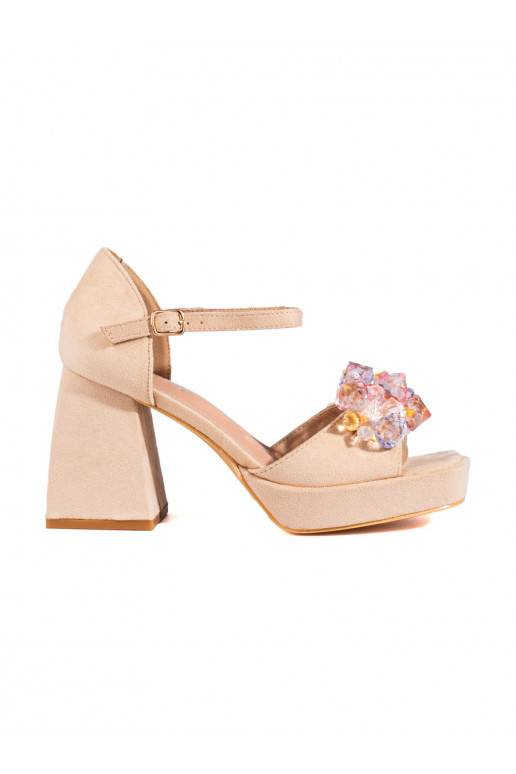 Béžové sandály na sloupkovém podpatku s kamínky Shelovet