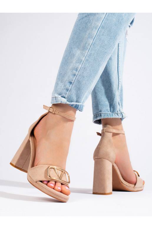 Dámské béžové sandály na vysokém hrubém podpatku Vinceza