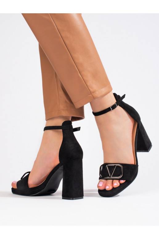 Dámské černé sandály na vysokém hrubém podpatku Vinceza