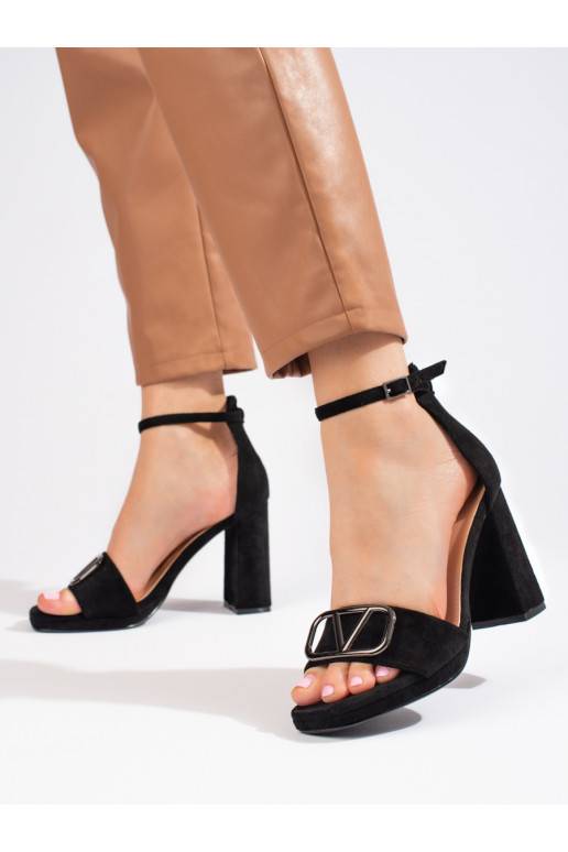 Dámské černé sandály na vysokém hrubém podpatku Vinceza