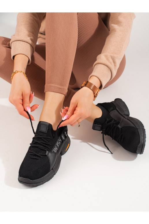 Dámské černé děrované sneakersy od Shelovet