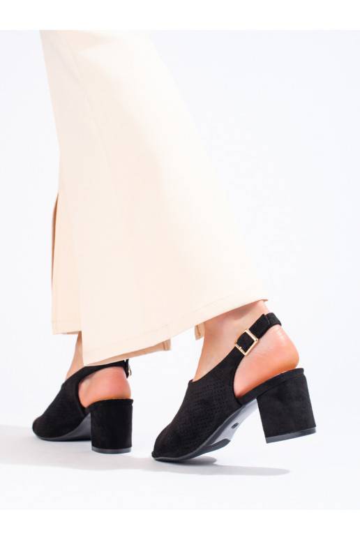 Děrované černé sandály na podpatku Shelovet