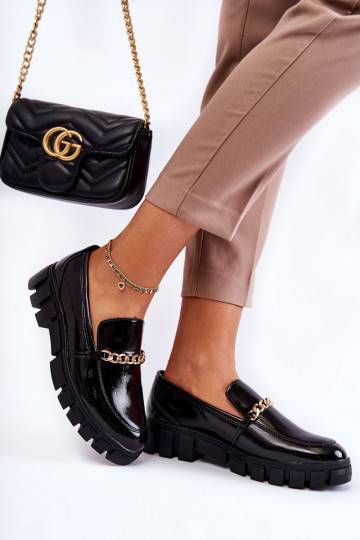 lakované kozačky s řetízky...