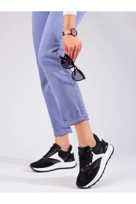 Sportovní boty na vysoké platformě... Sportovní boty na vysoké platformě...