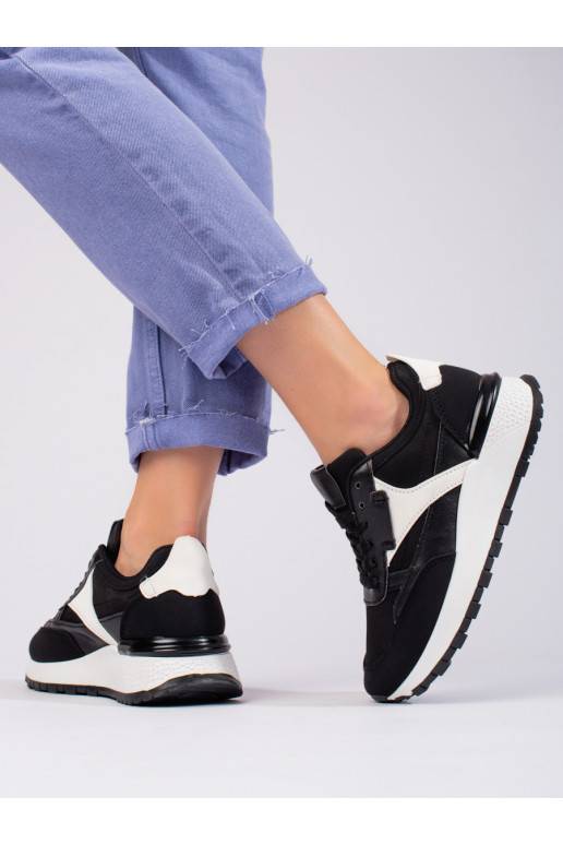 Sportovní boty na vysoké platformě... Sportovní boty na vysoké platformě...