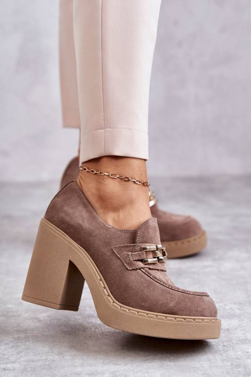 Béžové semišové kozačky na velkém... Béžové semišové kozačky na velkém...