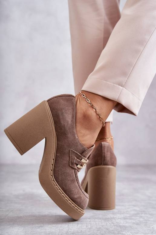 Béžové semišové kozačky na velkém... Béžové semišové kozačky na velkém...