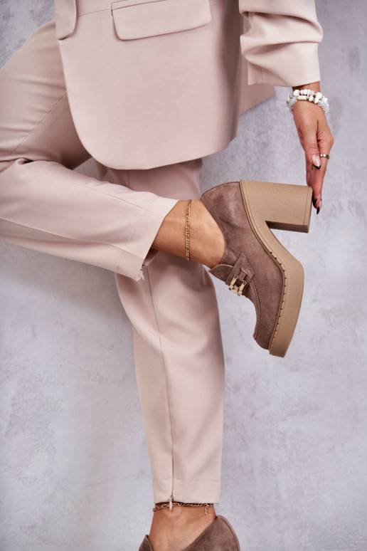 Béžové semišové kozačky na velkém... Béžové semišové kozačky na velkém...