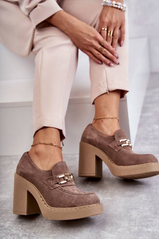 Béžové semišové kozačky na velkém... Béžové semišové kozačky na velkém...